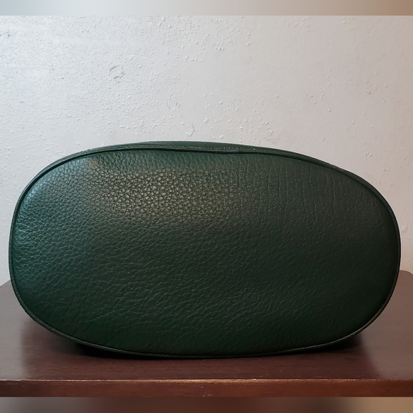 Beautiful Emerald Michael Kors - Picture 7 of 12